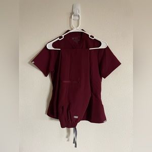 FIGS Burgundy Scrub Set